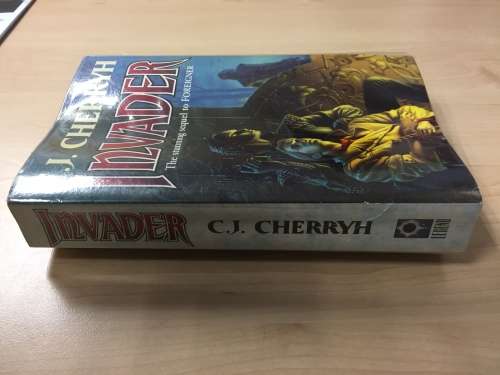 INVADER - C.J. CHERRYH